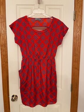 Retro Red Navy Mini Dress with Cutout Medium Medallion